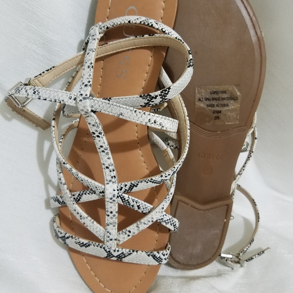 GUESS Mannie Gladiator Sandals - Picture 4 of 5